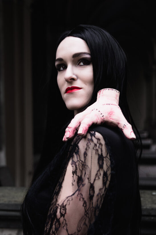 Morticia Addams cosplay