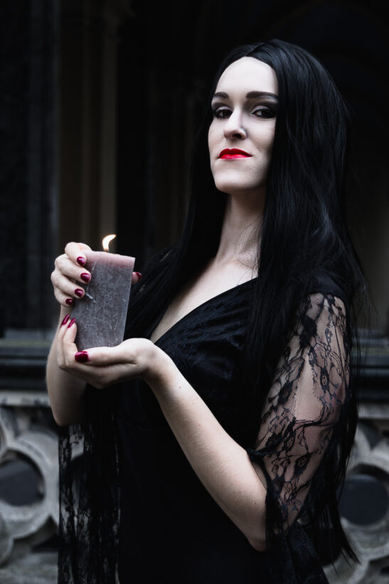 Morticia Addams cosplay